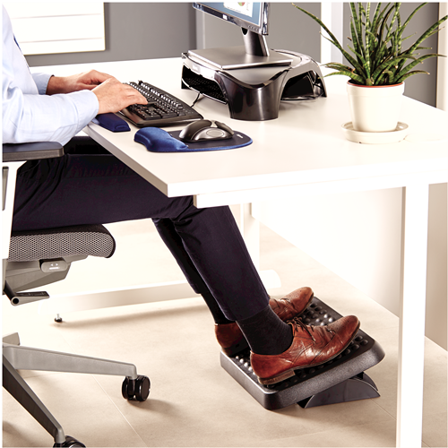 TechWarehouse Fellowes Standard Footrest Fellowes